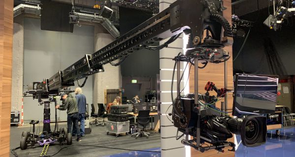 MovieBird 24 mit Micro Scorpio Head - Aktenzeichen XY